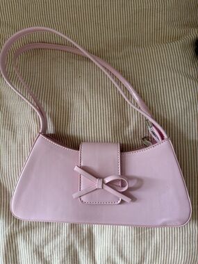 Classic Pink Bow Shoulder Bag - Women's Handbag
